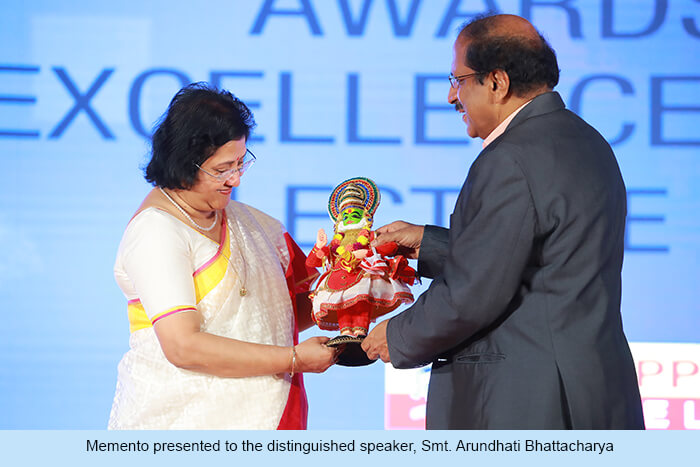 Memento-presented-to-Arundhati-Bhattacharya